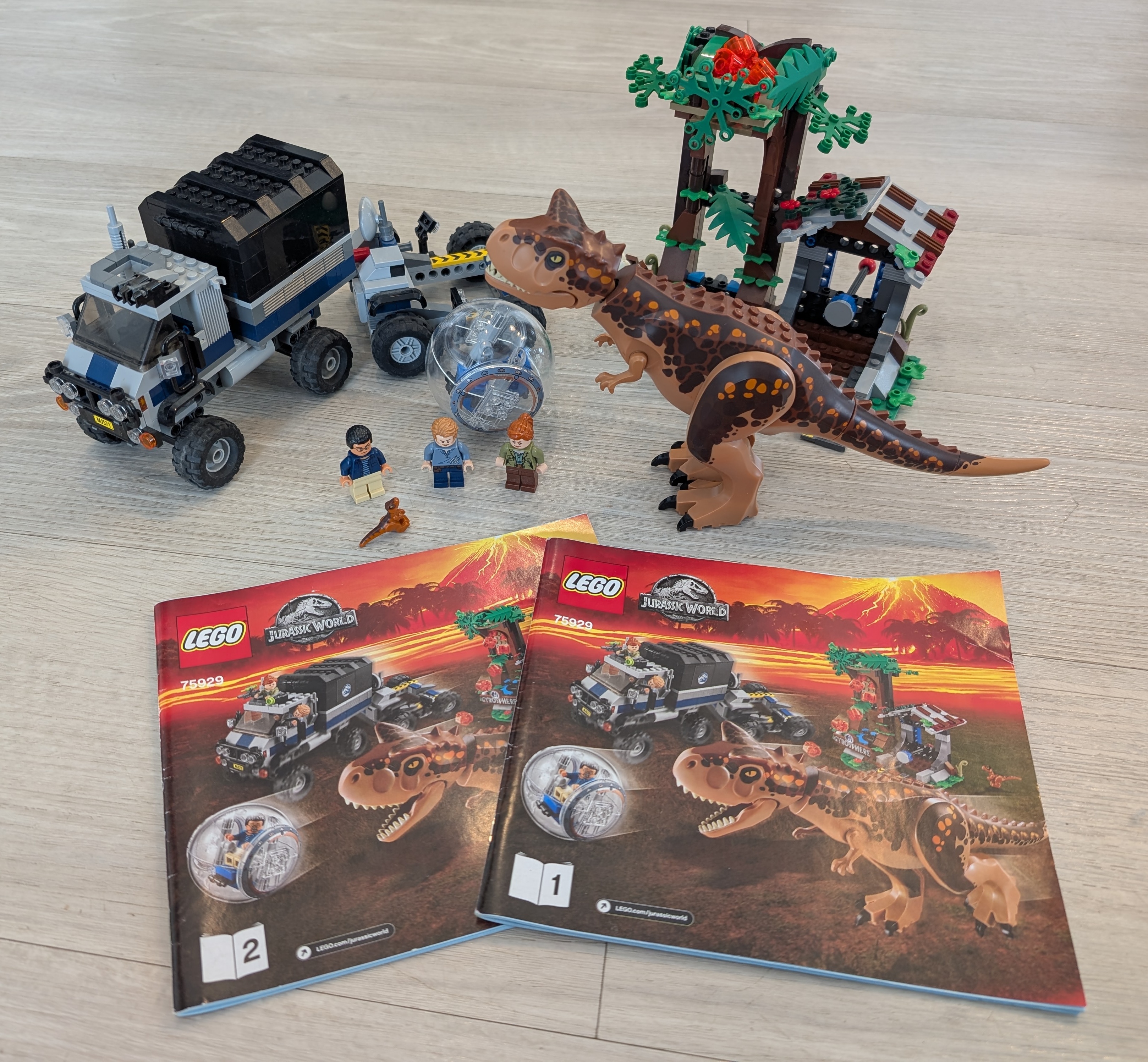 Lego Jurassic World 75929 Carnotaurus Gyrosphere Escape